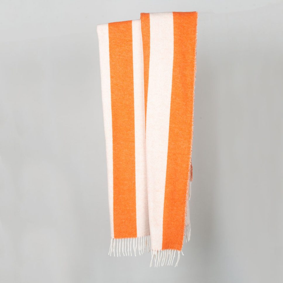 1001193 - Woll-Mix Decke-Stripe aus recycelten Rohstoffen anthrazite-offwhite – Bild 2